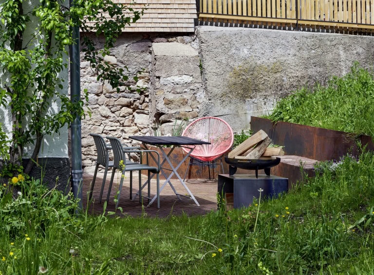 Schellis aussen Mai 24 20